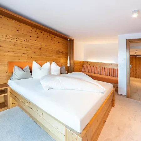 Apartment Haus Sonnenterrasse Fiss