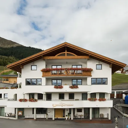 Haus Sonnenterrasse Apartment Fiss